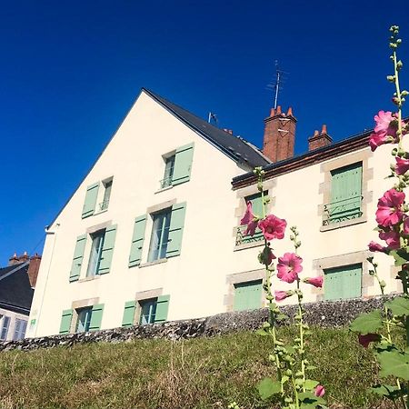 La Vue Loire Maison Saint-Denis-de lʼHôtel Eksteriør billede